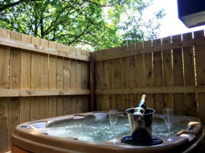 Primrose 19-Woodland Lodges-Carmarthen-Pembroke, St Clears